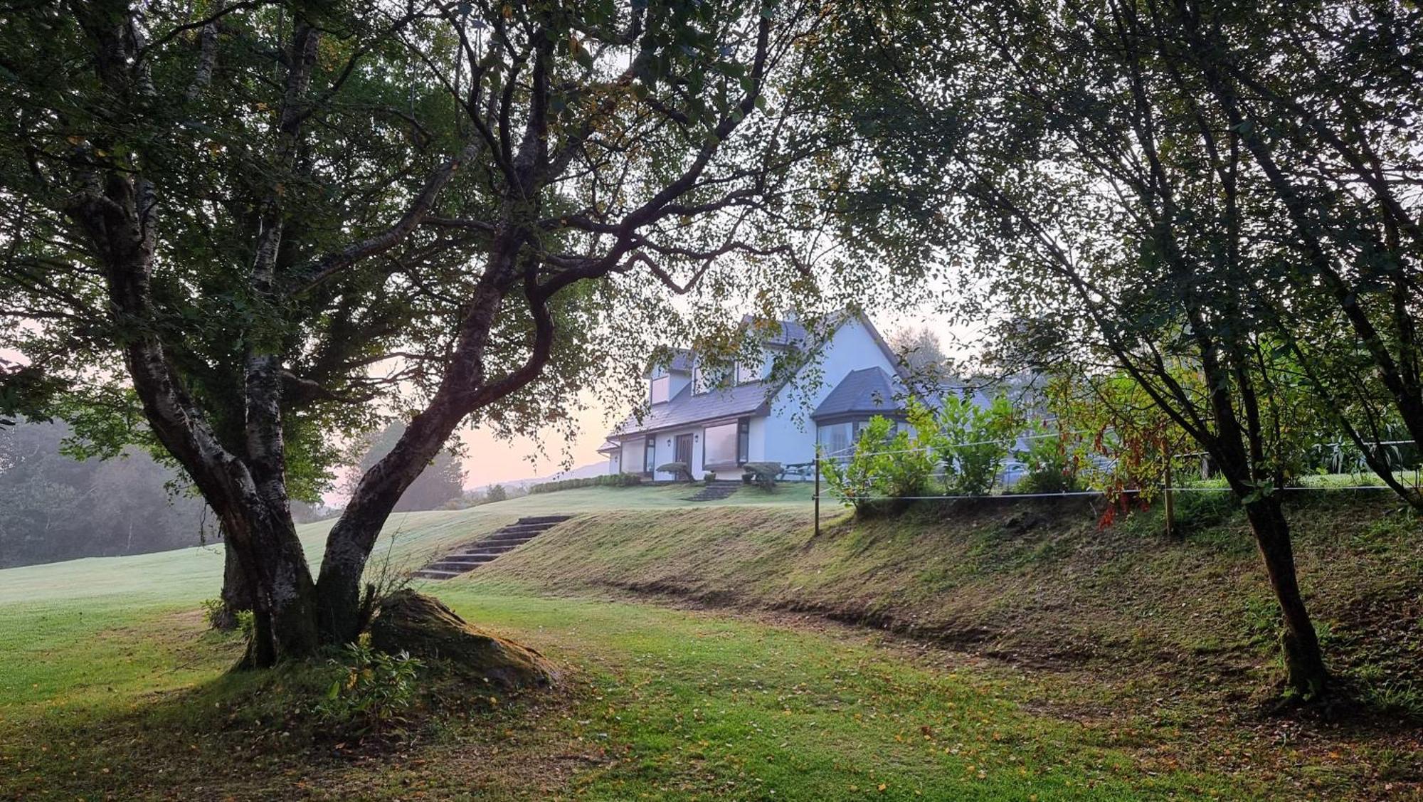Misty Bay - Kenmare Hotel Bagian luar foto