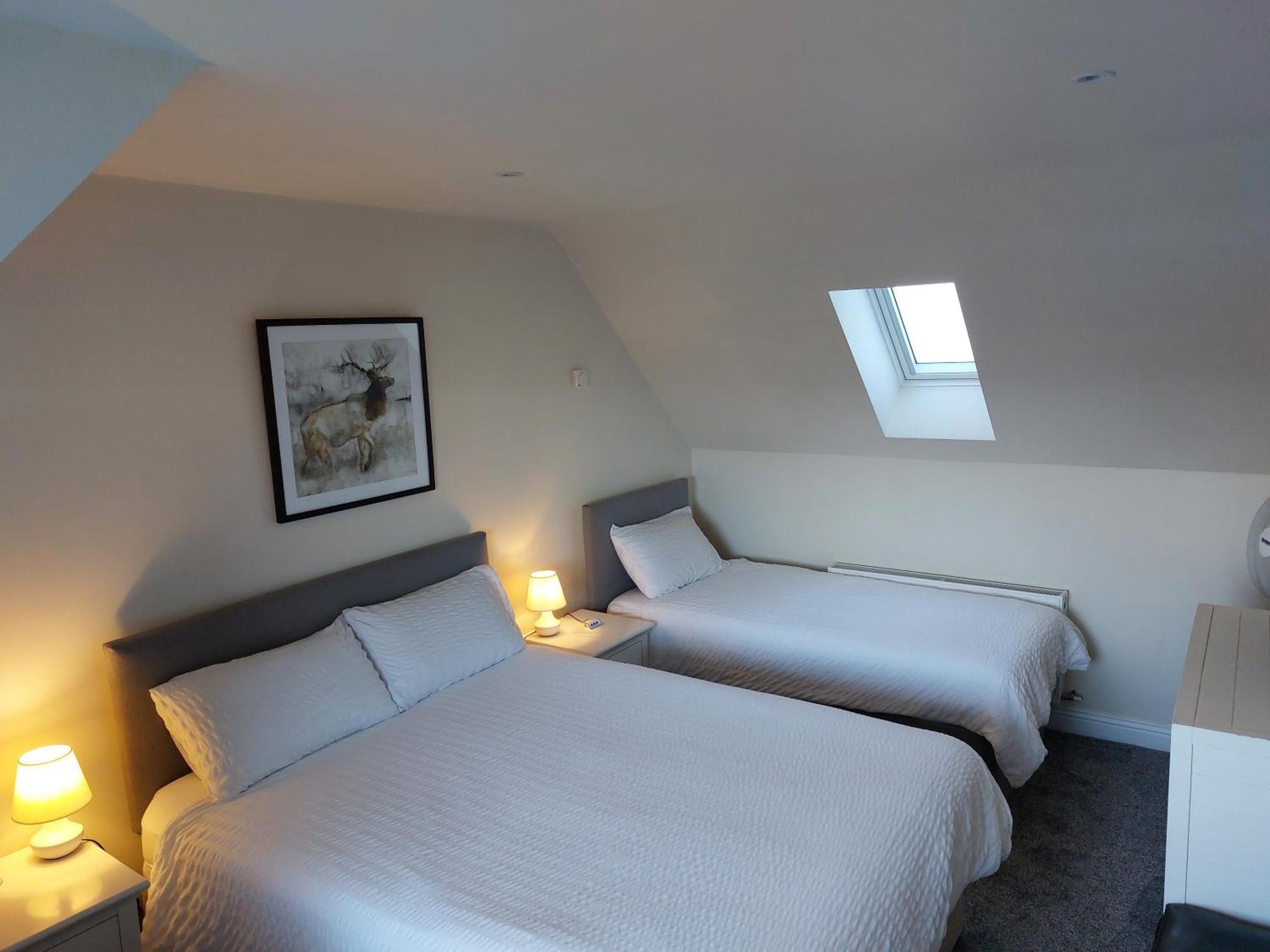 Misty Bay - Kenmare Hotel Bagian luar foto