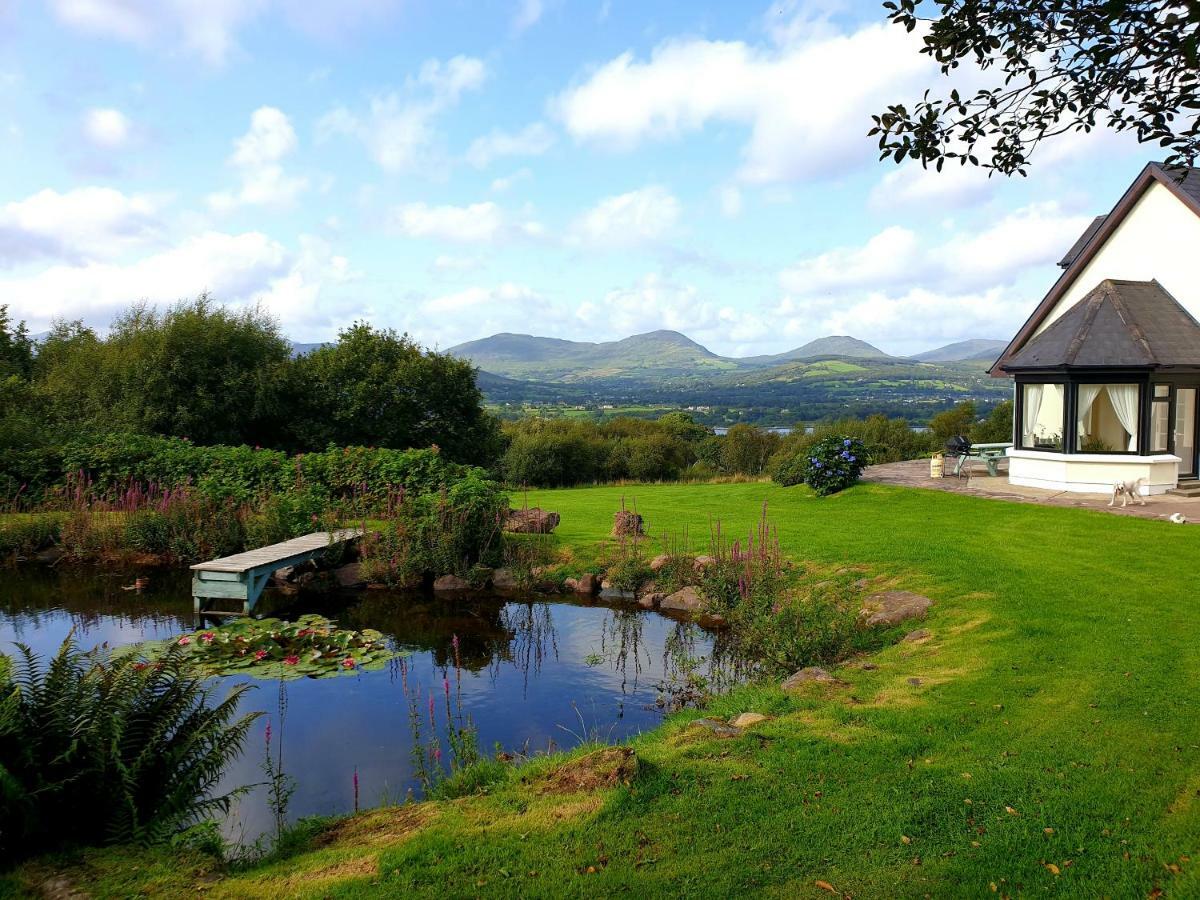 Misty Bay - Kenmare Hotel Bagian luar foto